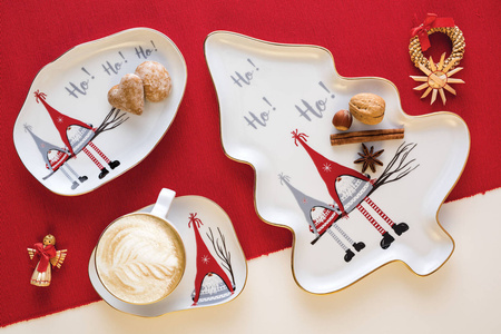 Lubiana porcelana Stone Age półmis CHOINKA 350mm SKRZATY HO HO HO