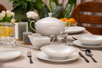 Serwis obiadowy dla 12 osób 44 elementy Dalia złoto